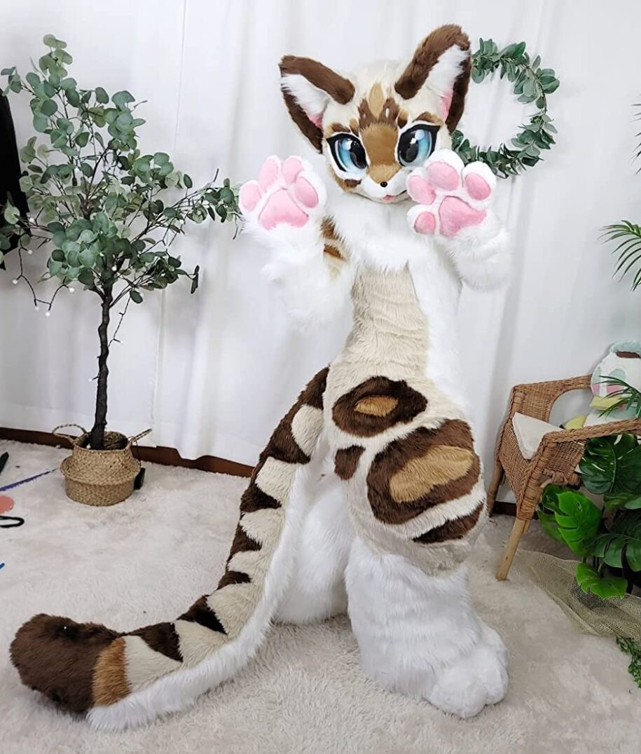 How to Care for Your Cat Fursuit – Tips and Tricks from the Pros